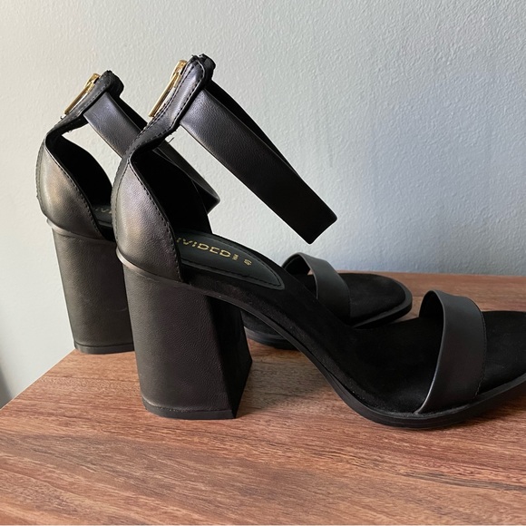 Women’s chunky strapy heel - Picture 4 of 5